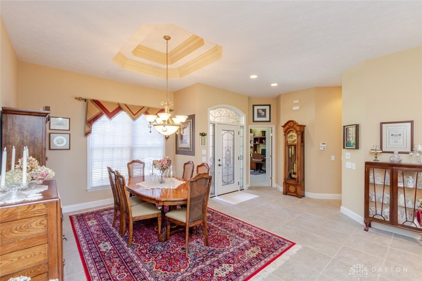 Beautiful ucustom home built by Dunnington features all brick - photo 6