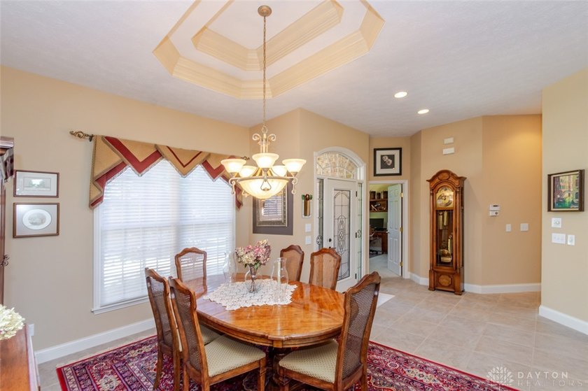 Beautiful ucustom home built by Dunnington features all brick - photo 8