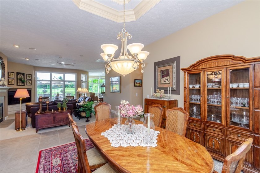 Beautiful ucustom home built by Dunnington features all brick - photo 10