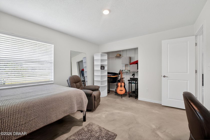 Charming 2-bedroom, 1-bath ranch-style home, w/an oversize 2 car - photo 12