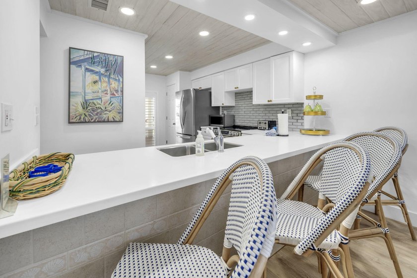 Welcome to Unit 432 at High Pointe Resort, a fully renovated - photo 13