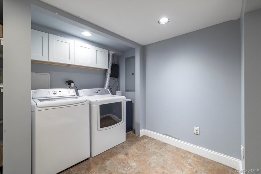 Welcome to this beautifully maintained and thoughtfully updated - photo 14