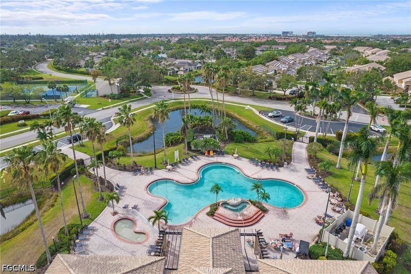 Furnished 2 bed + den condo in Parker Lakes with private views - photo 17