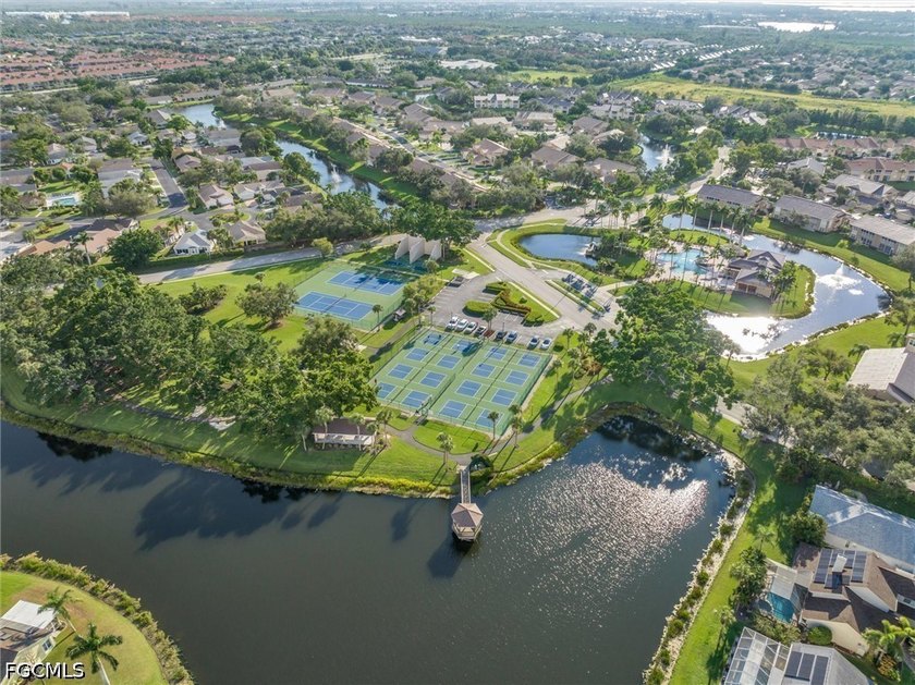 Furnished 2 bed + den condo in Parker Lakes with private views - photo 19