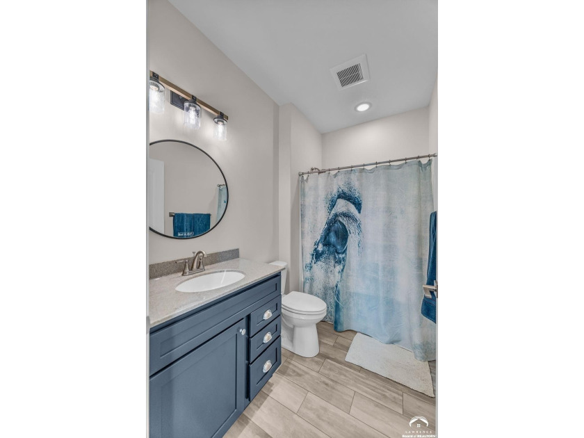 A beautifully designed ranch home located on a spacious lot in - photo 25
