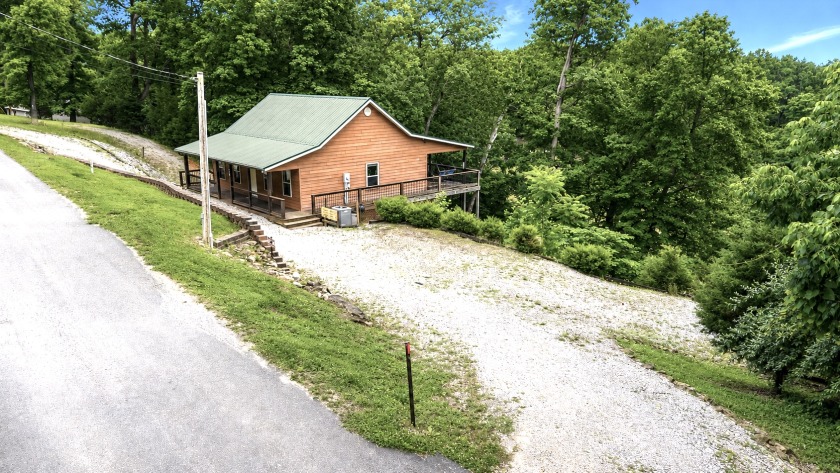 Heather Keith, Realtor
502.345.3052 - photo 3