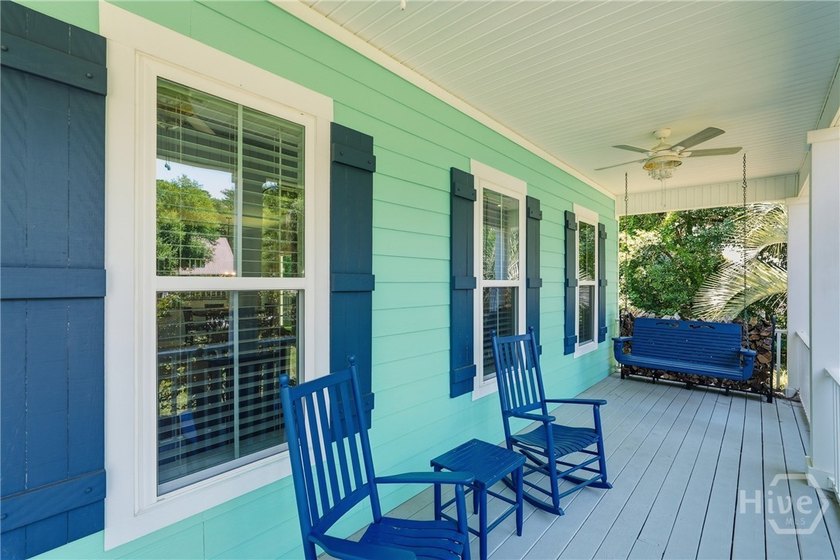 What a gem! On half an acre, this coastal cottage has all you - photo 9