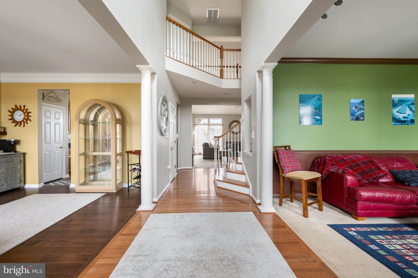 MOVE RIGHT IN, this spacious and contemporary four-bedroom home - photo 18