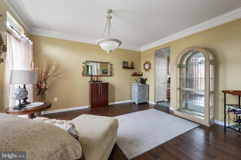 MOVE RIGHT IN, this spacious and contemporary four-bedroom home - photo 19