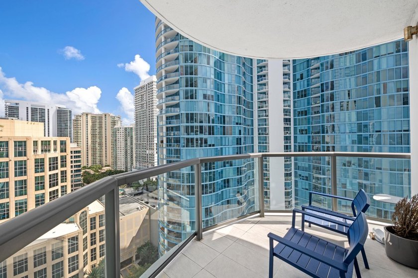 Best Value in the Building! Experience vibrant downtown living - photo 24