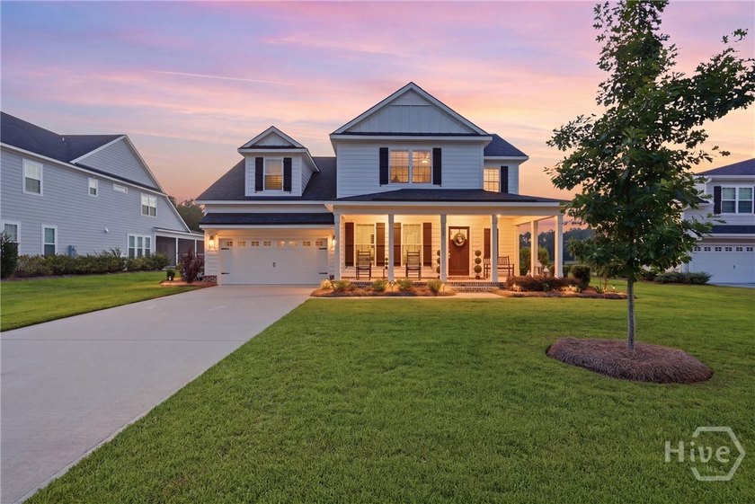 Located in Richmond Hill's *Belfast Lake* Community- this home - photo 2