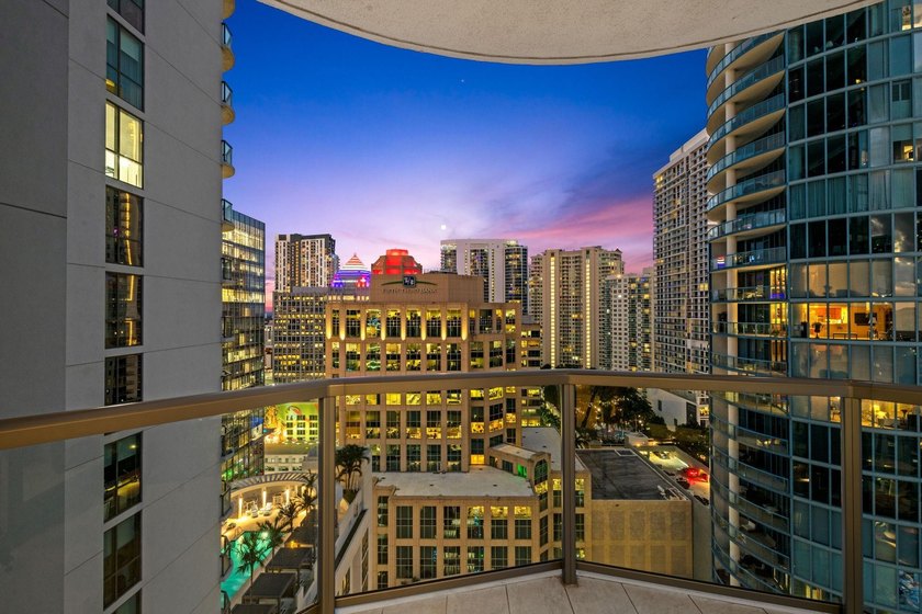 Best Value in the Building! Experience vibrant downtown living - photo 43