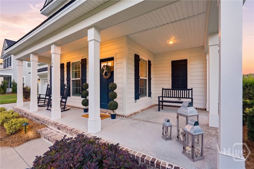 Located in Richmond Hill's *Belfast Lake* Community- this home - photo 4