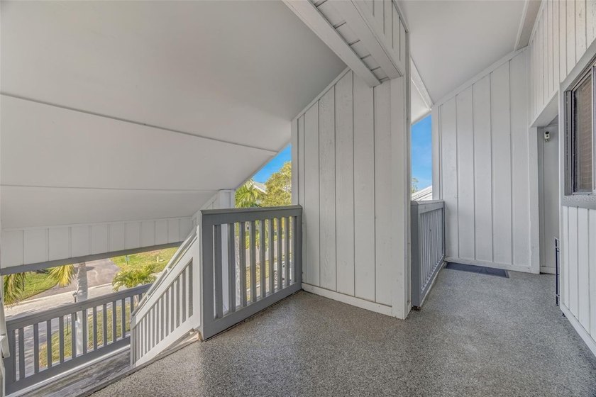 Fabulous Waterfront Community of Little Harbor. This 2 bedroom 2 - photo 5