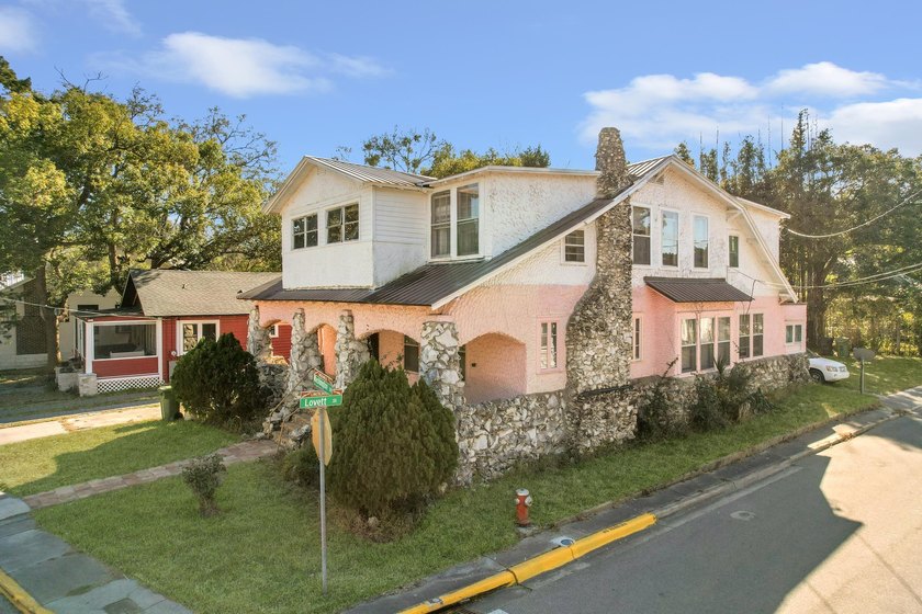 Located in the heart of Lincolnville, this 5-bedroom 2-bath home - photo 3