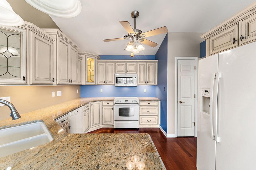 This one isn't just a hole-in-one... It's a lifestyle upgrade - photo 15