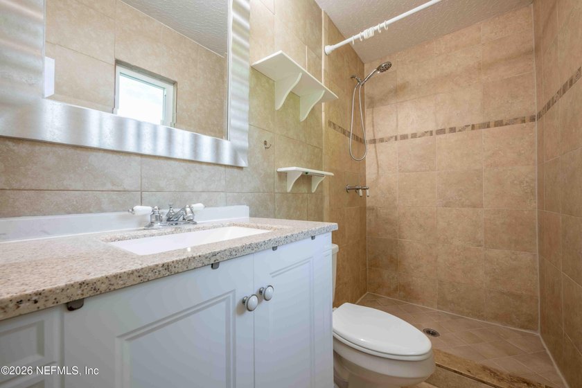 Welcome home to this charming, move-in-ready 3-bedroom, 2-bath - photo 17