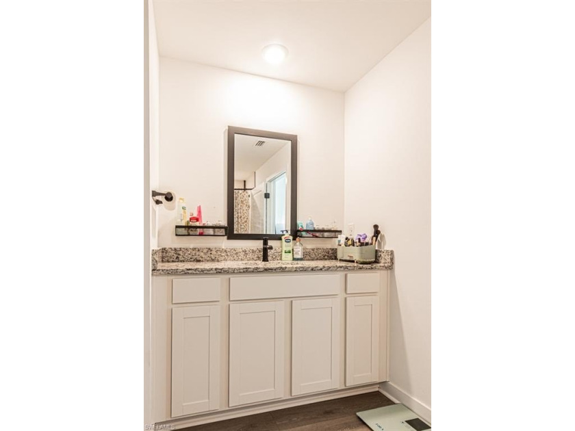 Nearly new three-bedroom, two-bath home located in Northwest - photo 24