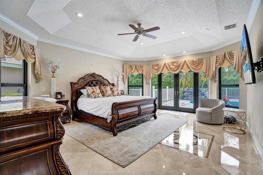 Stunning 4-bedroom home on a 1/4-acre corner lot at the end of a - photo 32