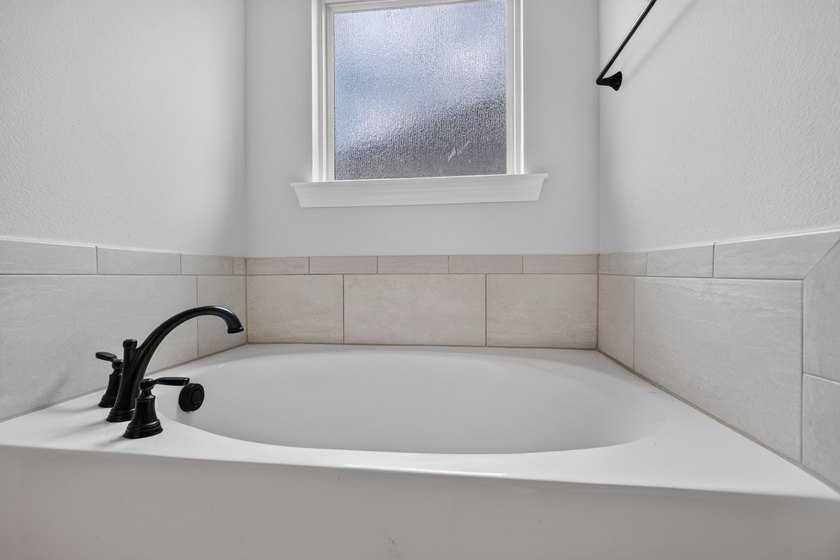 $7,000 FLEX CASH with full-price offer! Welcome to 75 Apollo - photo 39