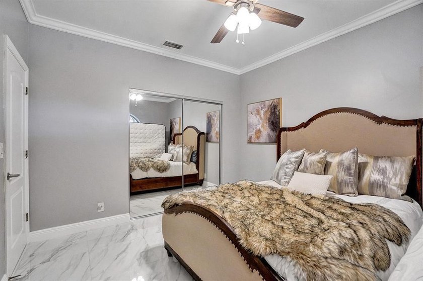Stunning 4-bedroom home on a 1/4-acre corner lot at the end of a - photo 41