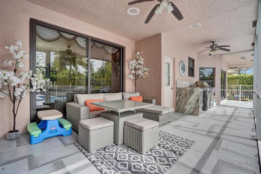 Stunning 4-bedroom home on a 1/4-acre corner lot at the end of a - photo 43