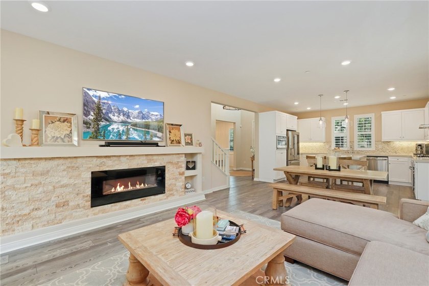 Welcome to 30 Ocaso, a beautifully upgraded smart home nestled - photo 4