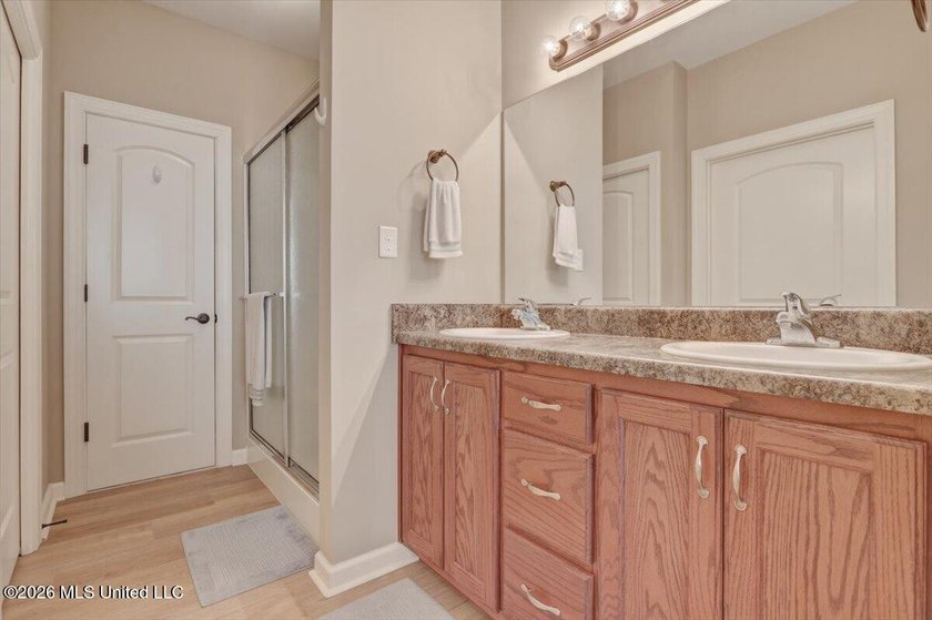 Welcome to this beautifully designed 2-bedroom, 2-bathroom - photo 22