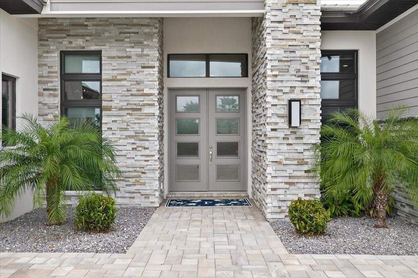 Considering building a custom home or working with a luxury - photo 6