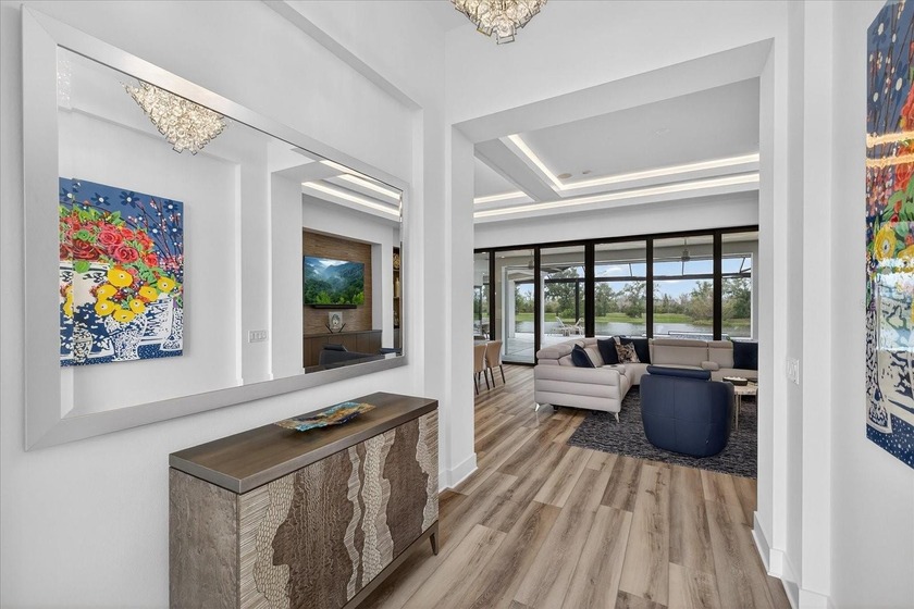 Considering building a custom home or working with a luxury - photo 8