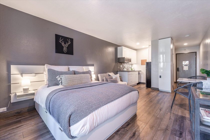 Welcome to this beautifully updated studio in the original - photo 6