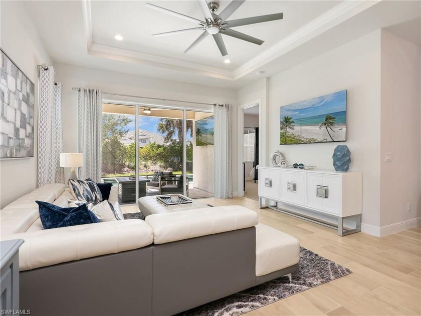 This beautifully maintained 3-bedroom, 2-bath pool villa offers - photo 11