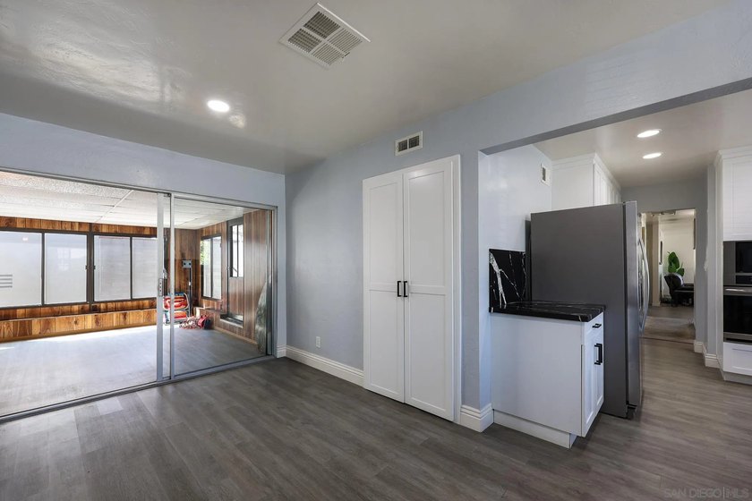 Welcome to Point Loma living in this beautifully updated - photo 20