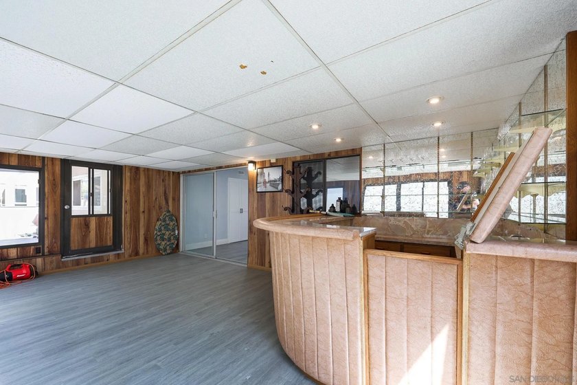 Welcome to Point Loma living in this beautifully updated - photo 23