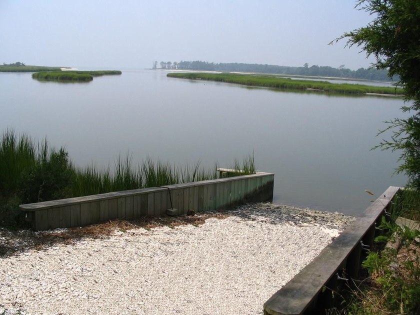 Unobstructed Chesapeake Bay Views! A rare blend of privacy &amp; - photo 8