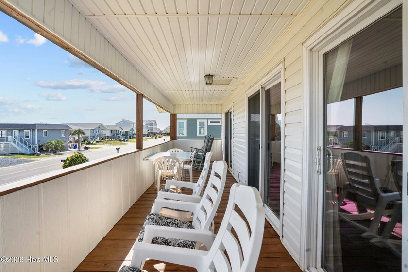 Now is our your chance to own this spectacular, spacious 3 - photo 8