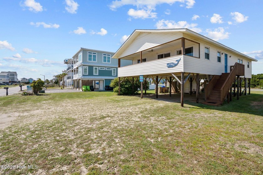 Now is our your chance to own this spectacular, spacious 3 - photo 9