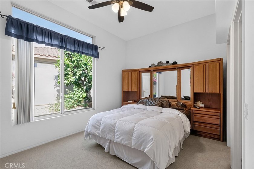 Welcome to 44414 Royal Lytham Drive, a beautifully maintained - photo 11