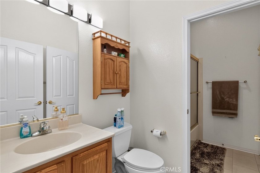 Welcome to 44414 Royal Lytham Drive, a beautifully maintained - photo 15