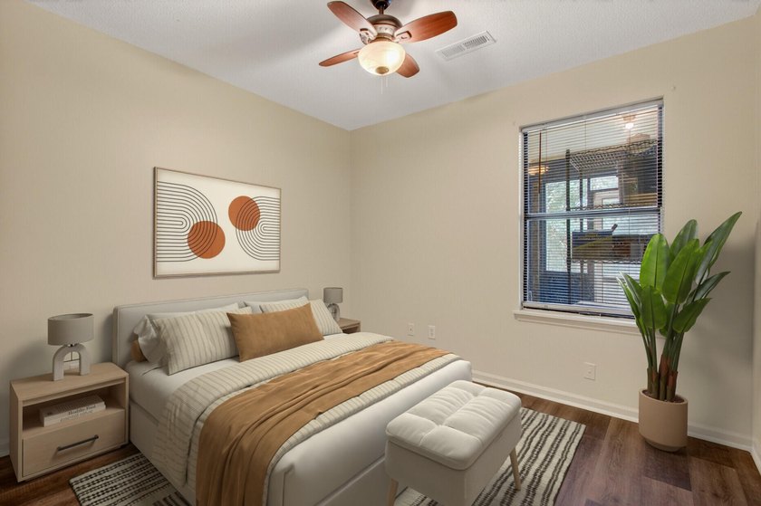 Excellent investment opportunity or owner-occupant purchase with - photo 16