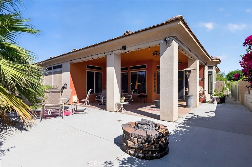 Welcome to 44414 Royal Lytham Drive, a beautifully maintained - photo 17
