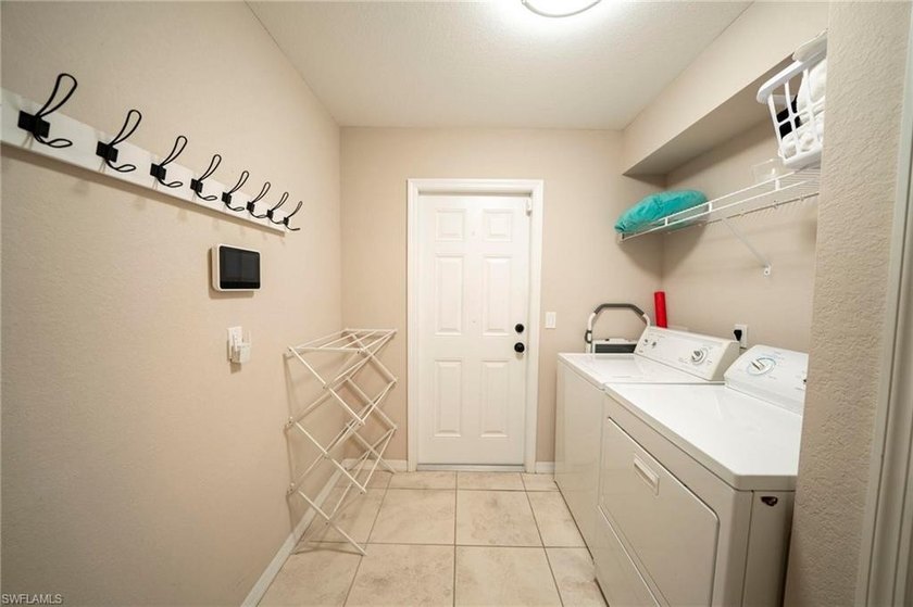 STUNNING POOL HOME IN SOUTHWEST CAPE CORAL IN DESIRABLE PELICAN - photo 17
