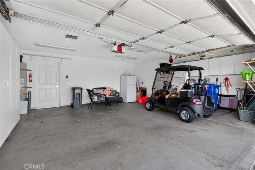 Welcome to 44414 Royal Lytham Drive, a beautifully maintained - photo 18