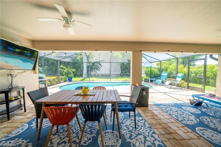 STUNNING POOL HOME IN SOUTHWEST CAPE CORAL IN DESIRABLE PELICAN - photo 18