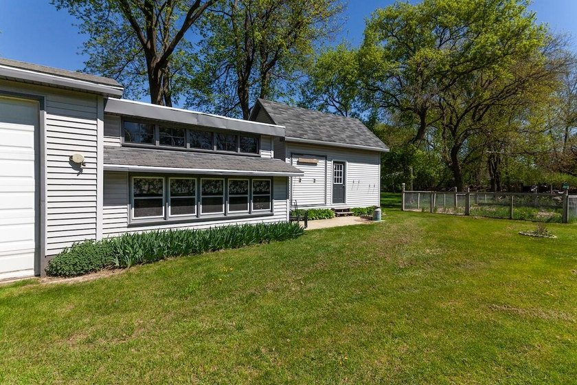 Discover this stunning 4,464 sq ft home set on 3.49 acres in the - photo 10