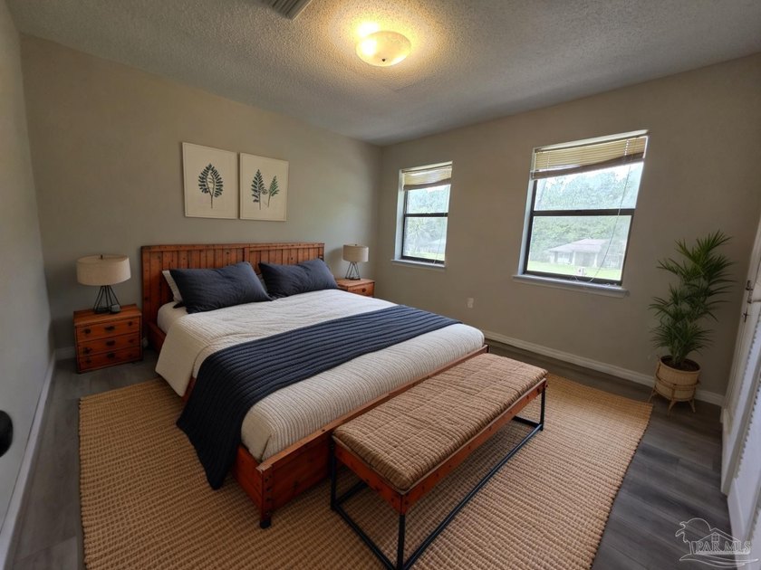 Waterfront living you've been dreaming of! Wake up each morning - photo 21