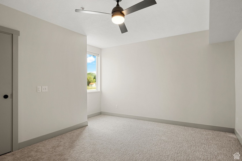 Modern Luxury Condo Near Bear Lake Short term rental Approved - photo 23