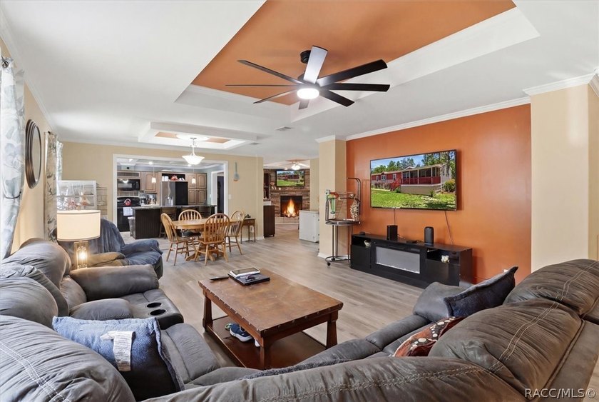 Discover the space and flexibility this charming country home - photo 25