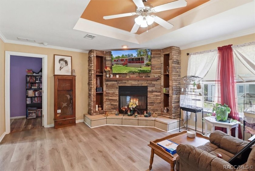 Discover the space and flexibility this charming country home - photo 28