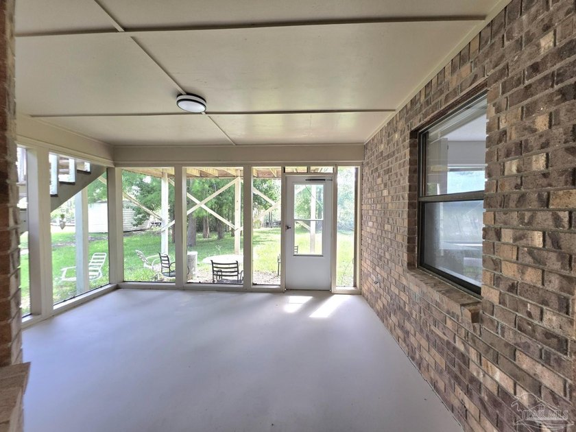 Waterfront living you've been dreaming of! Wake up each morning - photo 36